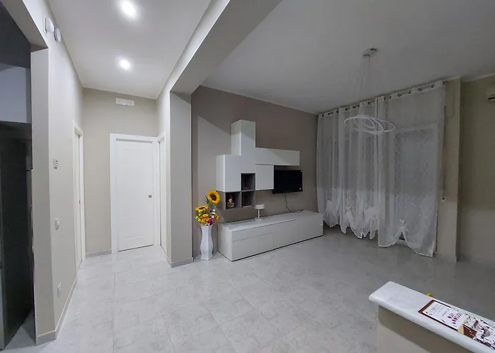 Sunflower Rose Apartment